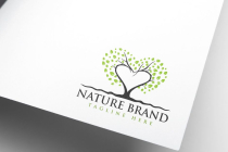 Green Nature Brand Heart Tree Logo Design Screenshot 2